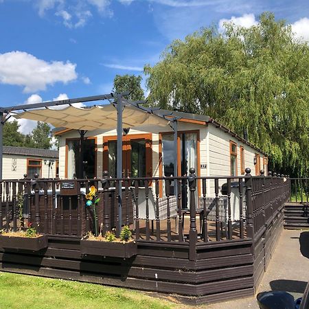 Bumblebee Lodge Tydd St. Giles 外观 照片