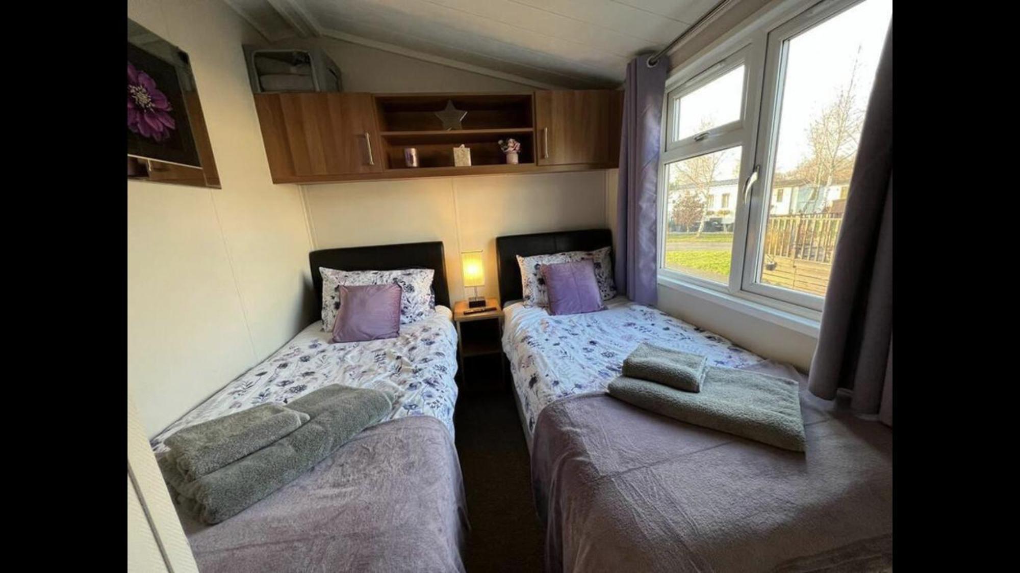Bumblebee Lodge Tydd St. Giles 外观 照片